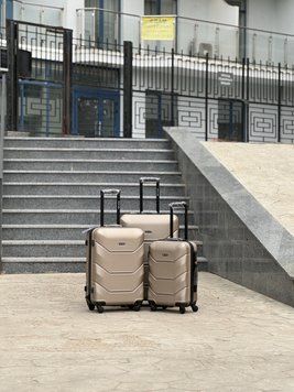 Wings Ударостійка пластикова Валіза Маленька ( S ), Ручна поклажа Wings B147 (champagne) S Бежевий Wings B147 (champagne) S Бежевий Wings B147 (champagne) S фото