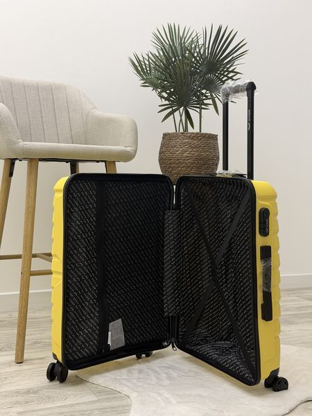 Wings Ударопрочный пластиковый Чемодан Средний (M), на колесах Wings PH01 (yellow) M Желтый Wings PH01 (yellow) M фото