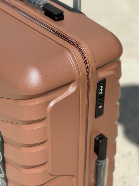 Wings Ударостійка пластикова Валіза Велика (L), на 4 колесах Wings PH01 (coffee) L Коричневий Wings PH01 (coffee) L фото