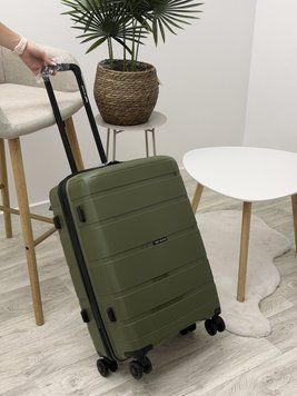 Wings Ударостійка пластикова Валіза Середня (M), на колесах Wings HWF (olive) M Оливковый Wings HWF (olive) M фото