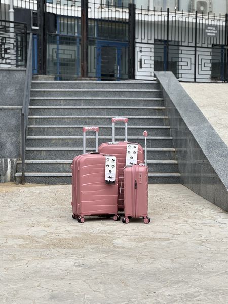 Комплект чемоданов (3шт) + 2 кейса в подарок + расширение Полипропилен MSB дорожный на колесах 4 колеса 360* MSB 023 (pink) All
 фото