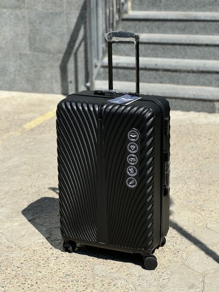 Wings Ударопрочный пластиковый Чемодан Большой (L), на 4 колесах Wings 120 (black) L Черный Wings 120 (black) L фото