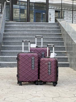 Wings Ударопрочный пластиковый Чемодан Большой (L), на 4 колесах
Wings rhombus (burgundy) L Красный Wings rhombus (burgundy) L фото