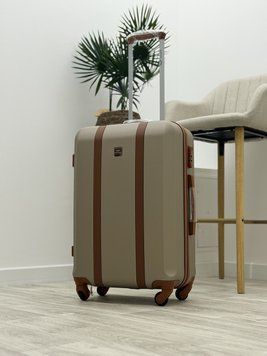 Wings Ударостійка пластикова Валіза Середня (M) з розширенням, на колесах Wings GDW (шамп) M Шампань Wings GDW (champ) M фото