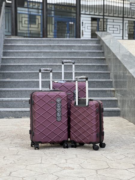 Wings Ударопрочный пластиковый Чемодан Средний (M), на колесах Wings rhombus (burgundy) M Красный Wings rhombus (burgundy) M фото