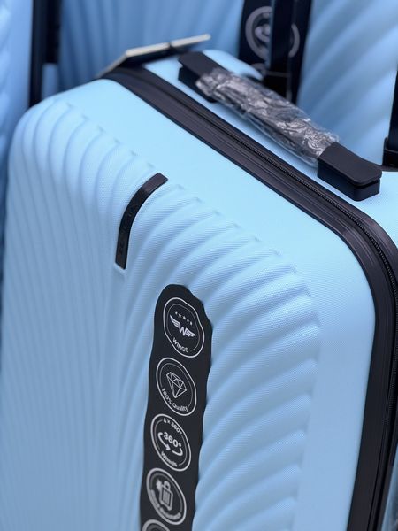 Wings 4 шт. Комплект чемоданов, на колесах, дорожная сумка на колесах Wings 120 (light blue) All Голубой Wings 120 (light blue) All фото