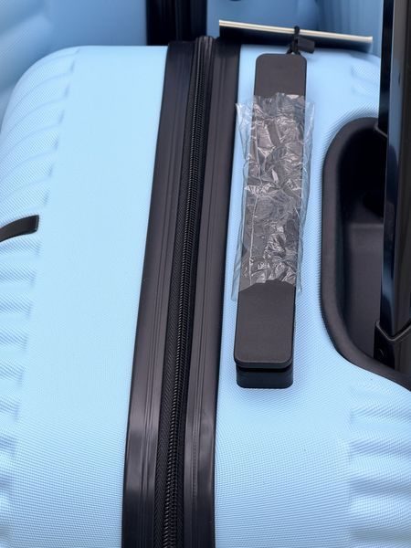 Wings 4 шт. Комплект чемоданов, на колесах, дорожная сумка на колесах Wings 120 (light blue) All Голубой Wings 120 (light blue) All фото