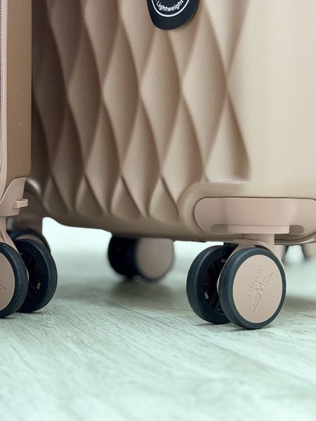 Wings Ударопрочный пластиковый Чемодан Большой (L), на 4 колесах Wings TD190 (rose gold) L Розовое золото Wings TD190 (rose gold) L Розовое золото Wings TD190 (rose gold) L фото