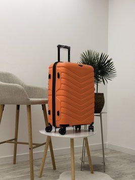 Wings Ударопрочный пластиковый Чемодан Средний (M), на колесах Wings PH01 (orange) M Помаранчевий Wings PH01 (orange) M фото