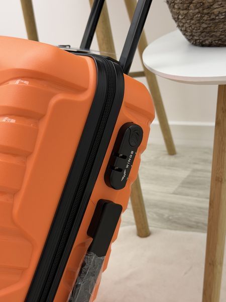 Wings Ударопрочный пластиковый Чемодан Маленький (S), Ручная кладь Wings PH01 (orange) S Помаранчевий Wings PH01 (orange) S фото